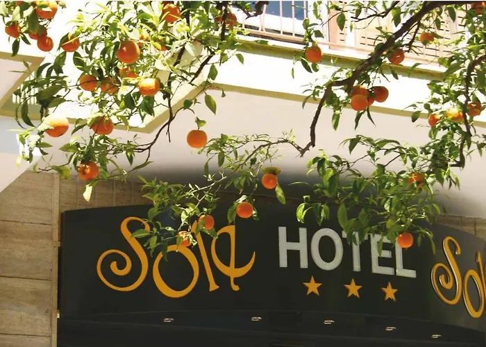 酒店 Sole 迪亚诺马里纳