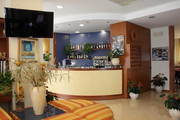 Sole 迪亚诺马里纳