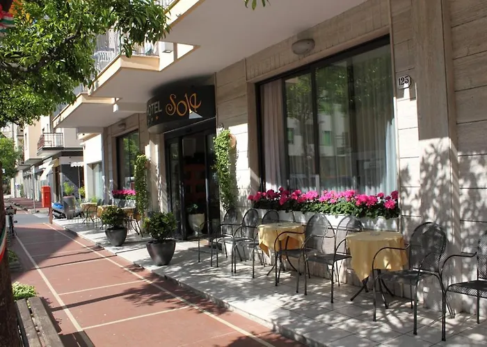 Sole 迪亚诺马里纳